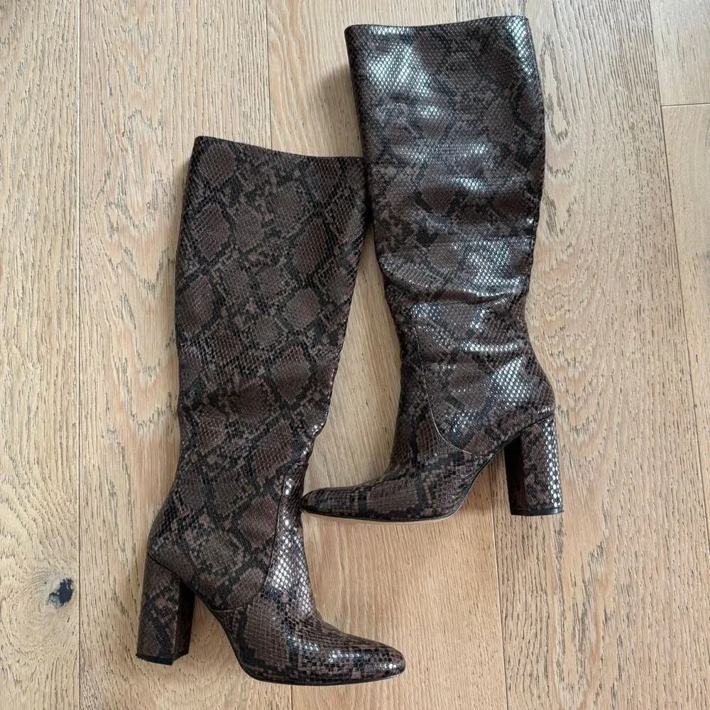 14th & Union Brown Shiny 3.5” Block Comfort Heel Knee Boot Size 6.5 Stretch Calf